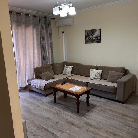 Family Apartments Саранда Экстерьер фото